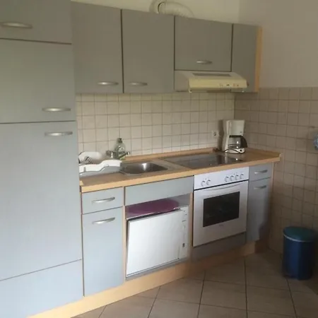Apartamento Gepflegte Erdgeschossferienwohnung In *